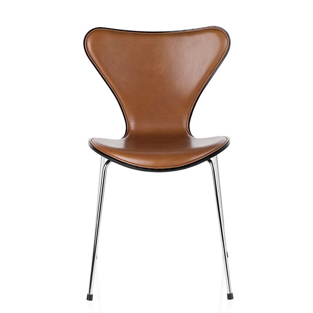 7 er stol med Polstring fra Fritz Hansen K b her