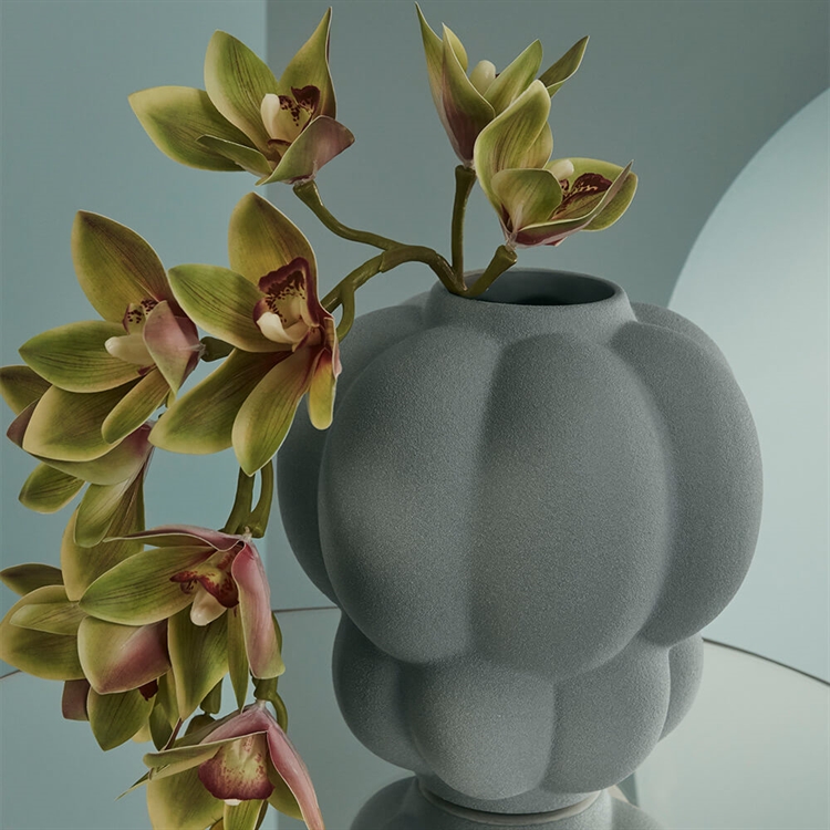 AYTM UVA Vase 