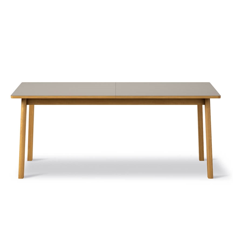 Fredericia Furniture Ana Spisebord Olieret Eg - Almond