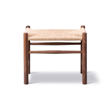 Fredericia Furniture Wegner J16 Taburet - Olieret Valnød / Naturflet