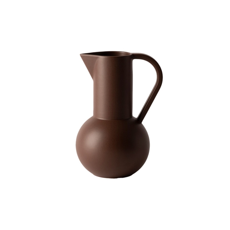 Raawii Strøm Jug Small - Chocolate